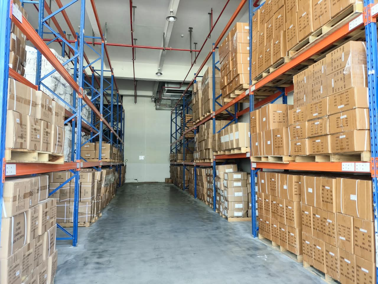 Bodega Mony Global SAS en Medellín con stock de productos VERO Group